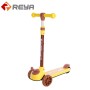 Wholesale Luxury Customized Kids Foot Scooters Toys Children Kick Scooters with Big Wheels Kids Foot Scooters