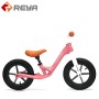 Kinder Balance Auto klein und weiblich Kinder Balance Auto Pedal weniger gleitendes Fahrrad fahren Balancing Übung