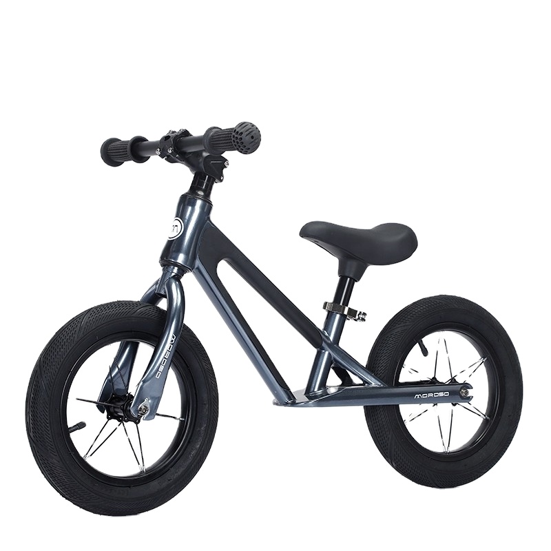 الأطفال balancing car 1-6 سنوات الأطفال القديمة scooter pedal-less sliding bicycle الرجال والنساء balancing car